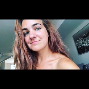 Meet your Posher, Hailey